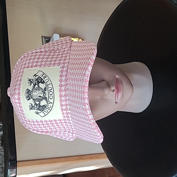 Juicy Couture Houndstooth Cap - Picture 1 of 9